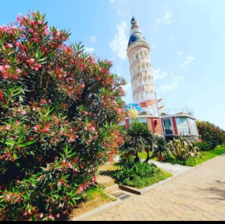 Batumi Appartments Buitenkant foto